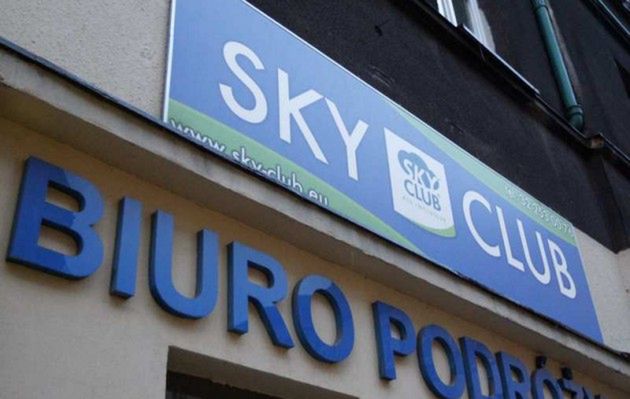 Upadło biuro Sky Club. 9,5 tys. turystów czeka na powrót