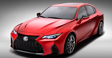 Motoryzacja jeszcze nie umarła. Lexus IS dostał 5-litrowe V8
