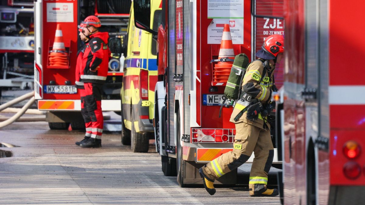 Wybuch butli z gazem na stacji paliw. W akcji śmigłowiec LPR (zdjęcie ilustracyjne)