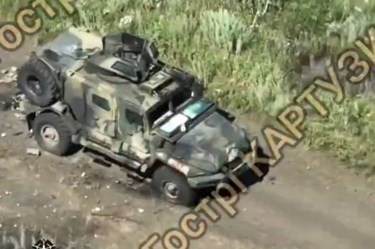 The Russians lost a machine worth half a million dollars, it's the combat vehicle "Spartak"