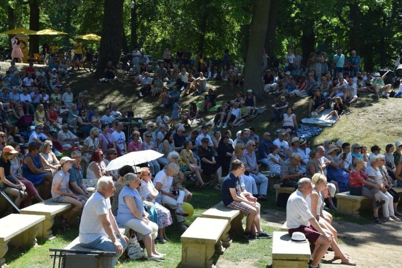 Powraca &#34;Muzyczne śniadanie na trawie&#34;. Kto wystąpi w parku w niedzielę?