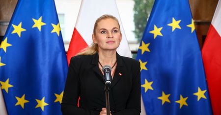 Nowacka chce ograniczyć religię w szkole. Znamy reakcję episkopatu
