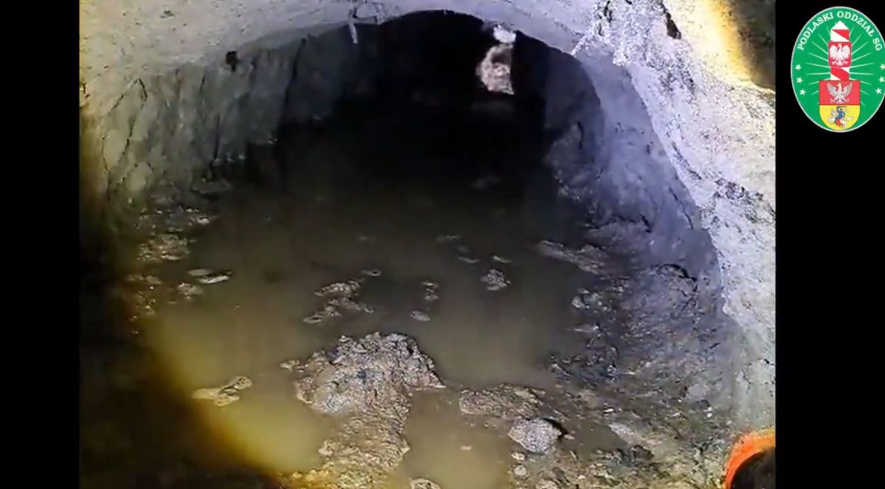 Wykopali tunel pod barierą. Tak chcieli dostać się do Polski