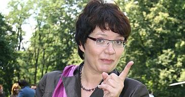 Poznała męża przez internet
