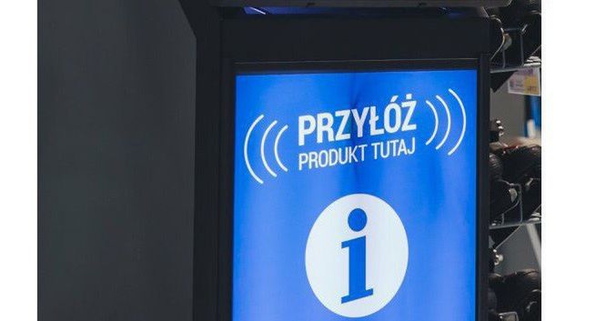 Decathlon z Przelewy24: płatności Blik w interaktywnych kioskach