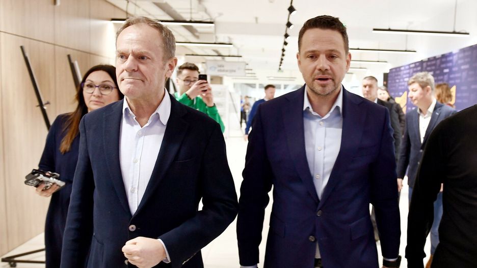 Campus Academy w Sosnowcu
Fot. Lukasz Kalinowski/East News, Sosnowiec, 25.03.2023. 
Druga edycja wydarzenia Campus Polska Academy w Sosnowcu
N/z: Donald Tusk, Rafal Trzaskowski, Slawomir Nitras
Lukasz Kalinowski