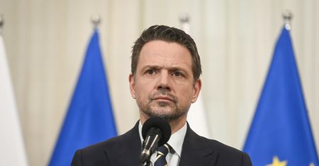 250 dni delegacji. Trzaskowski reaguje na zarzuty