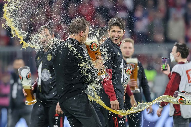 Piłkarze Bayernu urządzili imprezę na Ibizie. Trener się tłumaczy