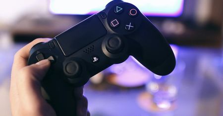 Czym różni się PS3 od PS4? Przewodnik dla kupujących