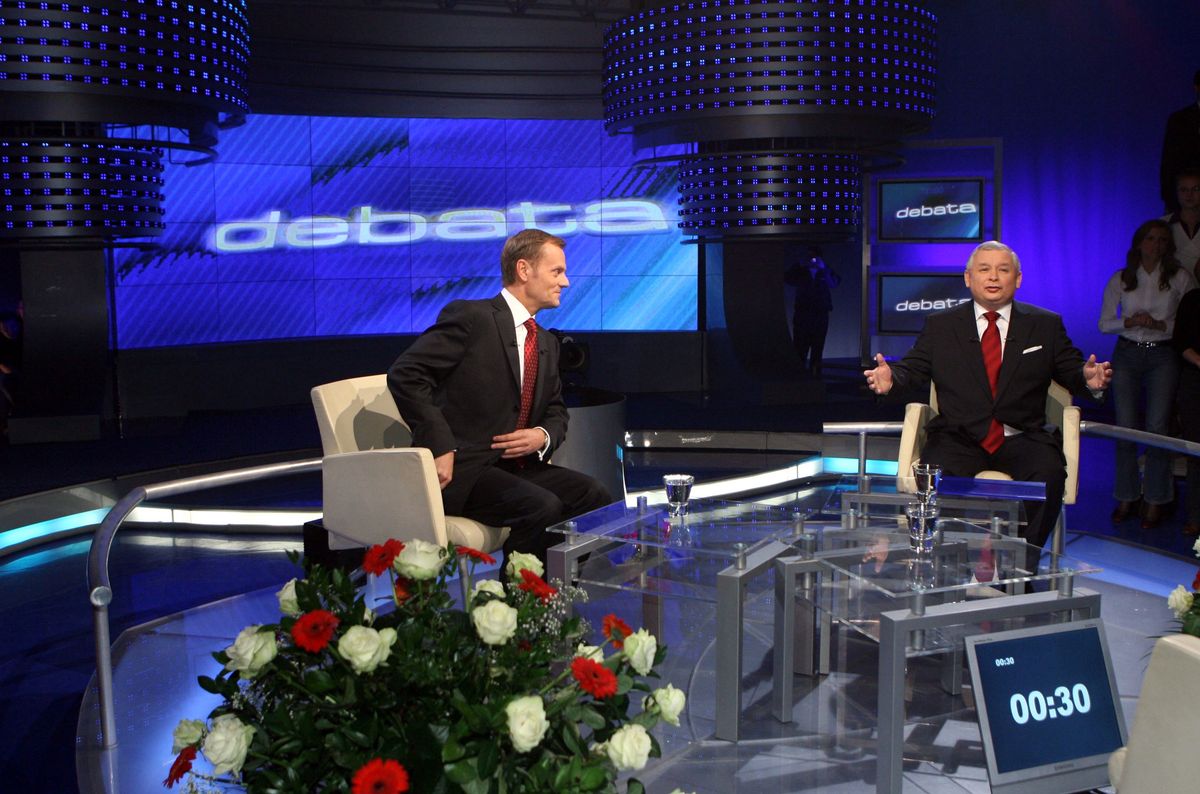 Donald Tusk i Jarosław Kaczyński podczas debaty w 2007 roku. Od tego czasu liderzy dwóch największych partii nie starli się w bezpośrednim pojedynku