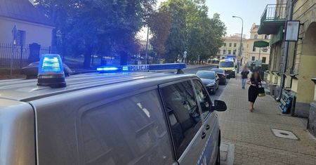 Zwłoki młodego mężczyzny ujawnione w mieszkaniu w centrum Lublina. Trwa wyjaśnianie okoliczności jego śmierci