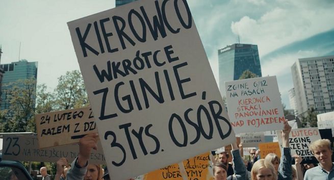 „Kierujesz życiem” w kampanii KRBRD przeciw zbyt szybkiej jeździe samochodami (wideo)