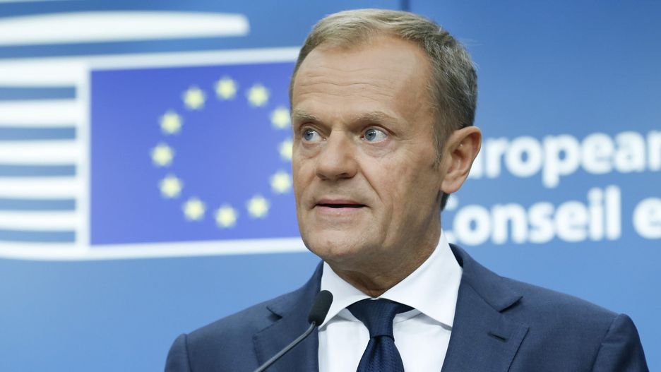 Donald Tusk pokazał zdjęcie z Angelą Merkel 