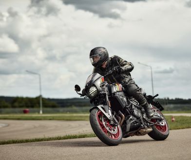 Pierwsza jazda: Suzuki GSX-8T i GSX-8TT - takich motocykli chcemy