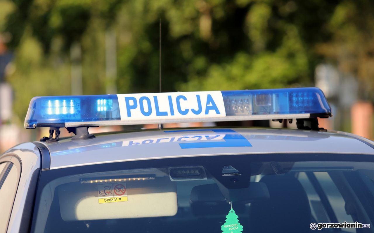 Górki Noteckie: Atak nożem i policyjna obława. Syn dźgnął matkę i uciekł