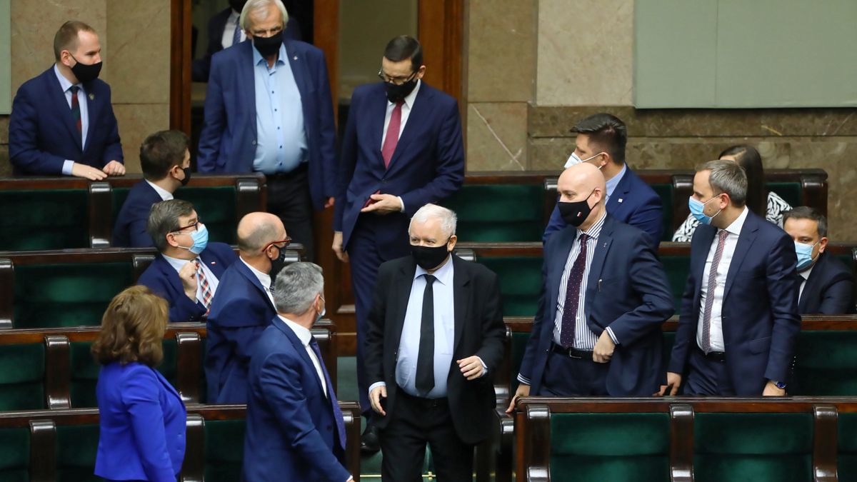 Rząd PiS straszy wetem unijnego budżetu. Niemieckie media komentują