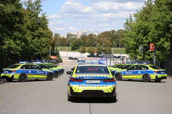 Drogówka z nowym sprzętem. BMW M340i i mierniki TruCam II trafią na polskie drogi