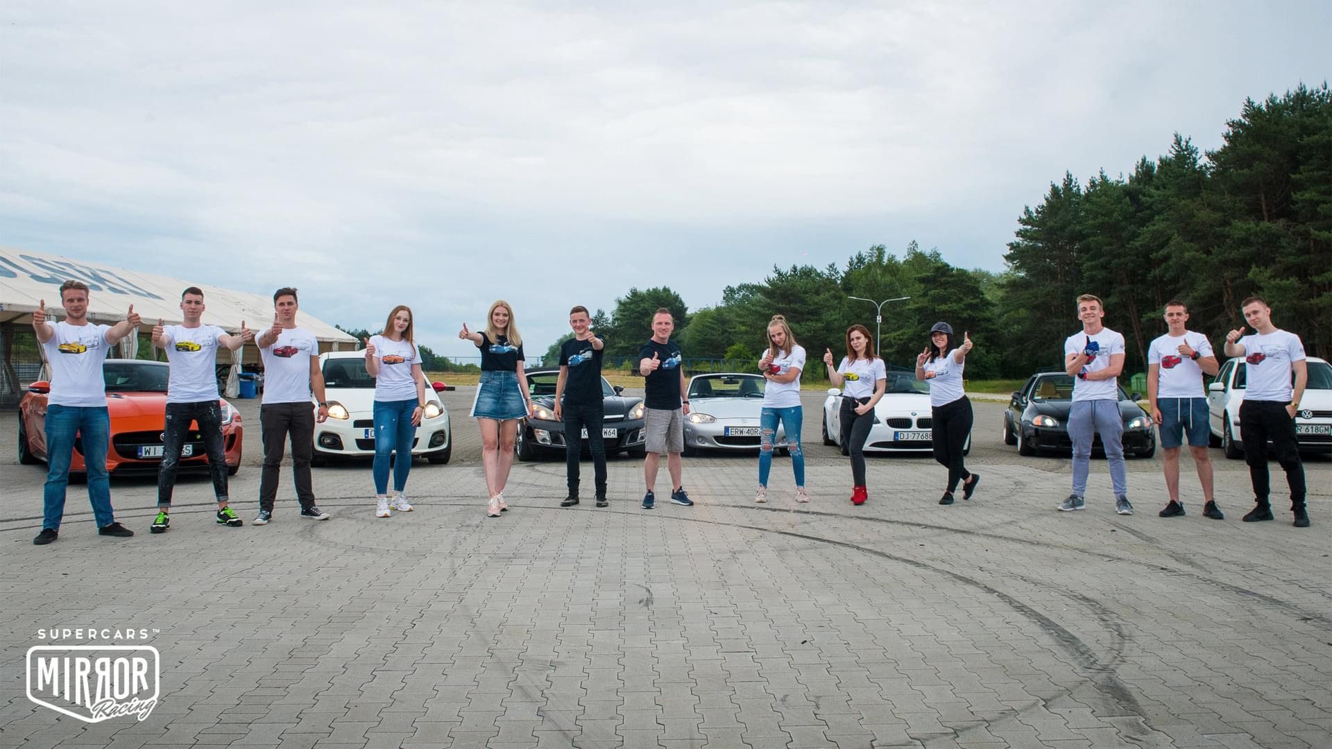 Finaliści projektu Klaudii (fot. Supercars Mirror Racing)