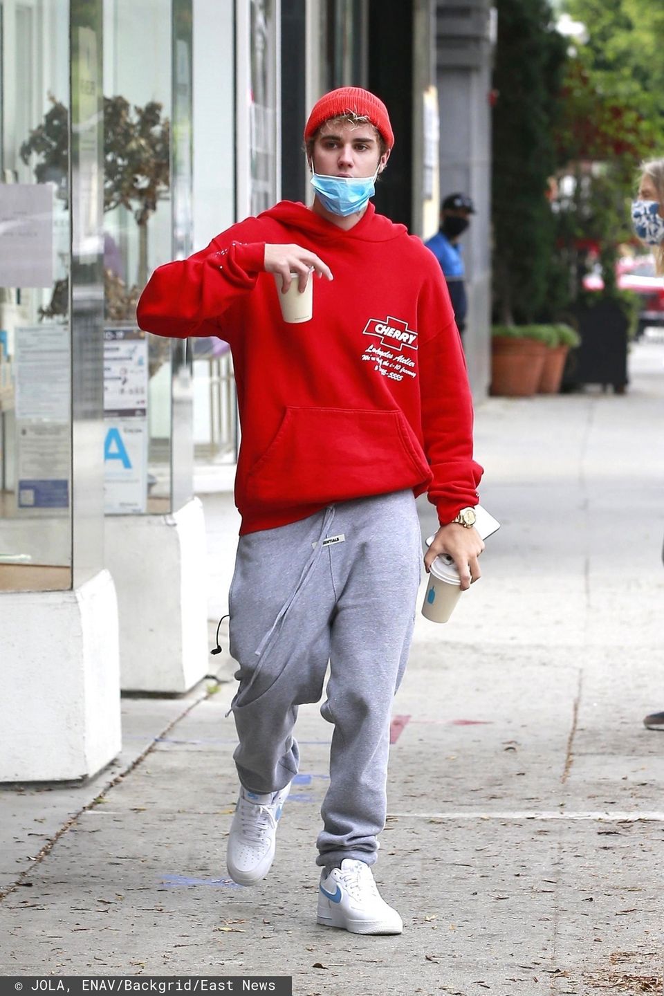 Justin Bieber i Hailey Bieber zastawiają miejsce dla niepełnosrpawnych