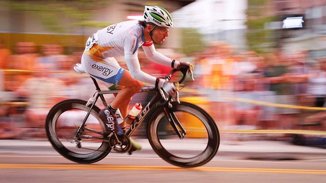 Kamizelka, która pokazuje prędkość rowerzysty [wideo] 1