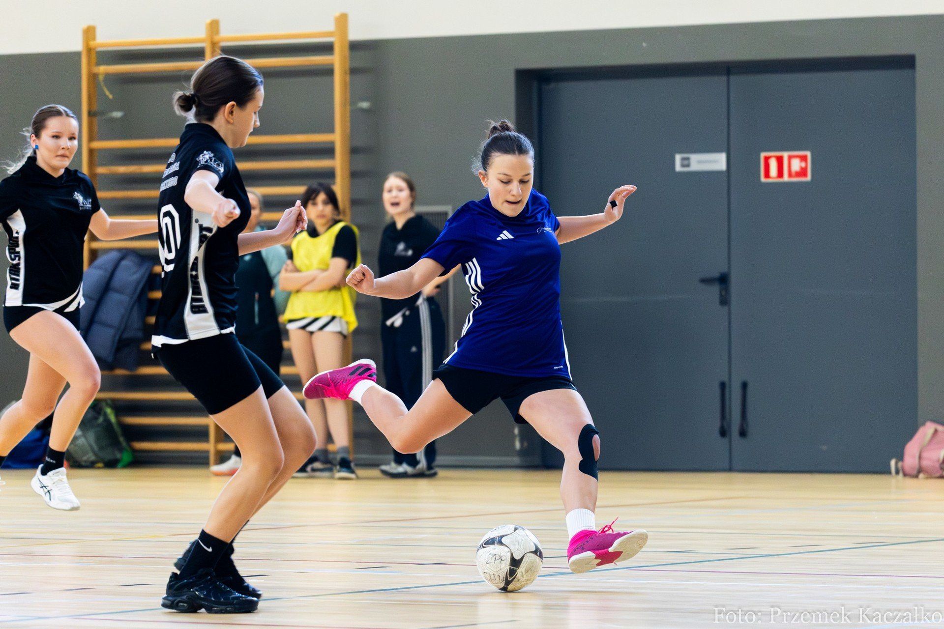 Licealiada w futsalu dziewcząt. II LO Jelenia Góra mistrzem