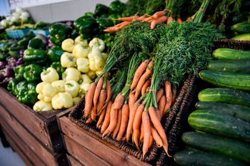 Kilogram warzyw za 43 grosze. Oto co ściągamy z Rosji