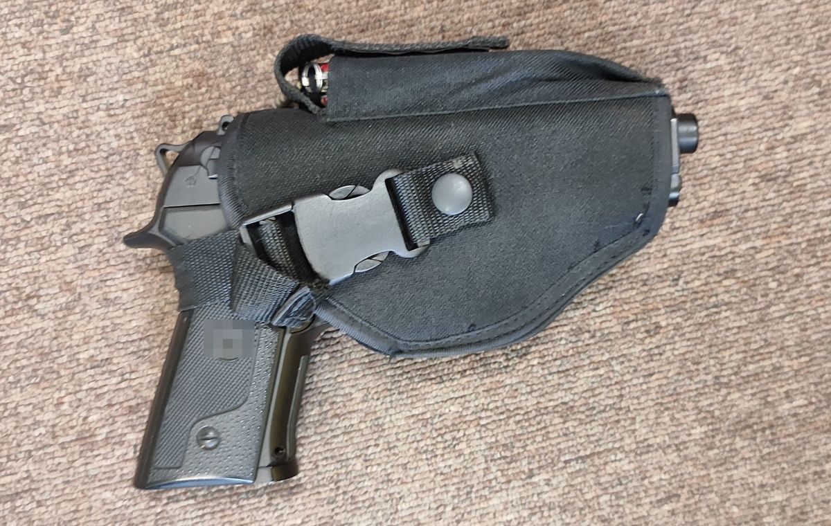 Broń zabezpieczona przez policjantów z Radzynia Podlaskiego