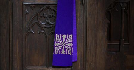 Ksiądz z Dąbrowy Górniczej karnie przeniesiony do stanu świeckiego
