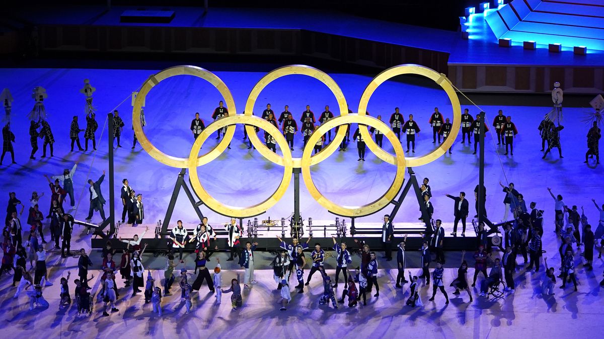 epa09359600 A general view during the Opening Ceremony of the Tokyo Olympic Games at the Olympic Stadium, in Tokyo, Japan, 23 July 2021.  EPA/JOE GIDDENS NO ARCHIVING, EDITORIAL USE ONLY, IMAGES TO BE USED FOR NEWS REPORTING PURPOSES ONLY, NO COMMERCIAL USE WHATSOEVER, NO USE IN BOOKS WITHOUT PRIOR WRITTEN CONSENT FROM AAP AUSTRALIA AND NEW ZEALAND OUT Dostawca: PAP/EPA.