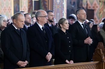 Marszałek Sejmu na pogrzebie Litewki. "Żył dla innych ludzi, dla zwierząt"