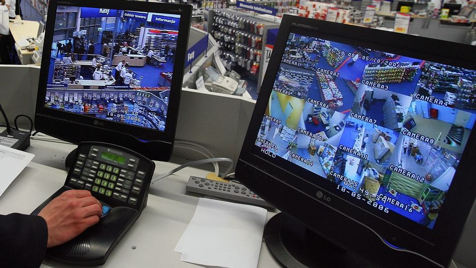 Warszawa. Policjanci zatrzymali 44-letniego ochroniarza