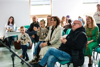Poznań: Latami pomagała innym, dziś walczy z glejakiem. Odbył się kiermasz dla Marysi Sadowskiej