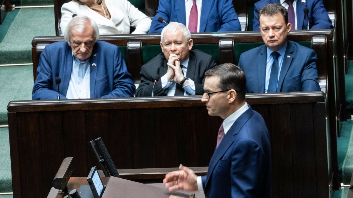 52. posiedzenie Sejmu IX kadencji
07.04.2022 Warszawa Sejm 52. posiedzenie Sejmu IX kadencji   fot Jacek Dominski/REPORTER
n/z: Mateusz Morawiecki, Ryszard Terlecki, Jaroslaw Kaczynski, Mariusz Blaszczak
Jacek Dominski/REPORTER