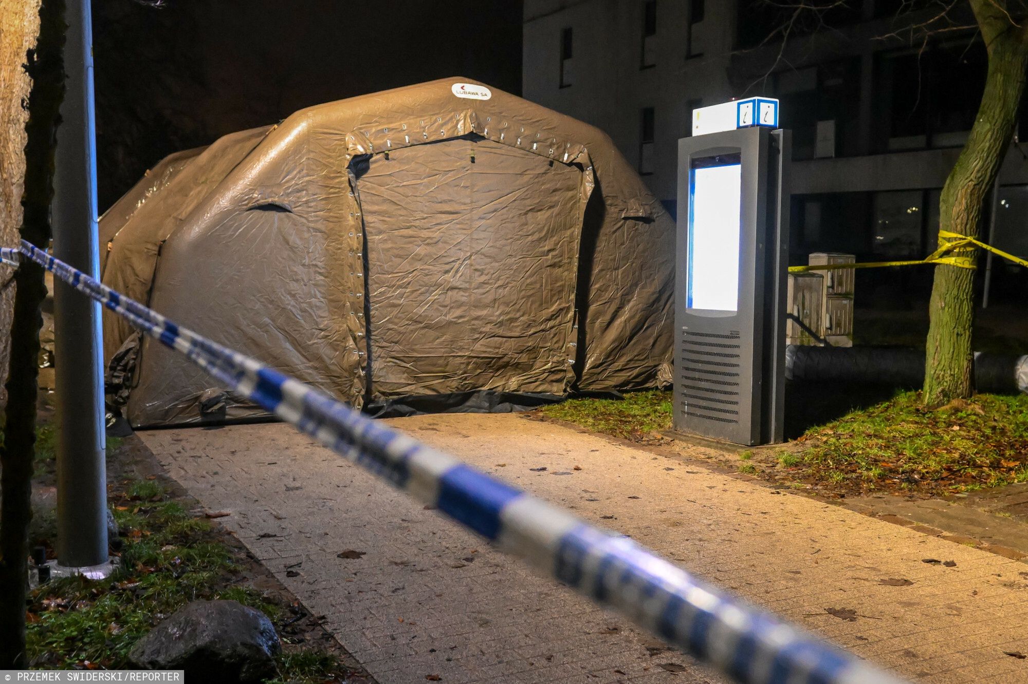 Działania policji na terenie dawnej Zatoki Sztuki