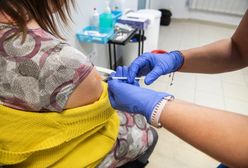 Szczepienia na COVID-19 powinny być obowiązkowe? Nowy sondaż WP