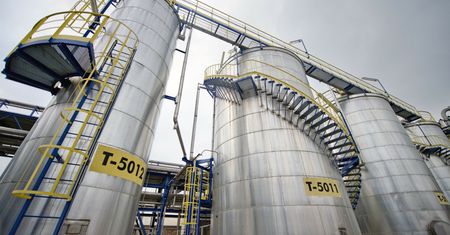 Ponad 600 milionów zł pod kreską. Narodowy czempion pokryje straty