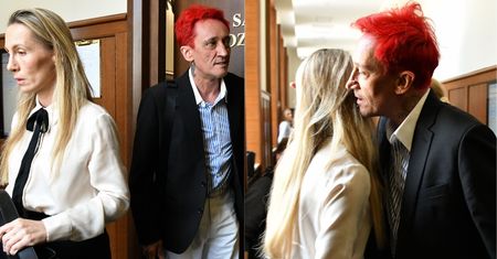 Michał Wiśniewski po rozprawie rozwodowej zdobył się na CZUŁE POŻEGNANIE. Jak zareagowała Pola? (WIDEO)