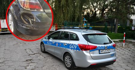 Uszkodziła 3 auta, znak i barierkę. Mamy nagranie