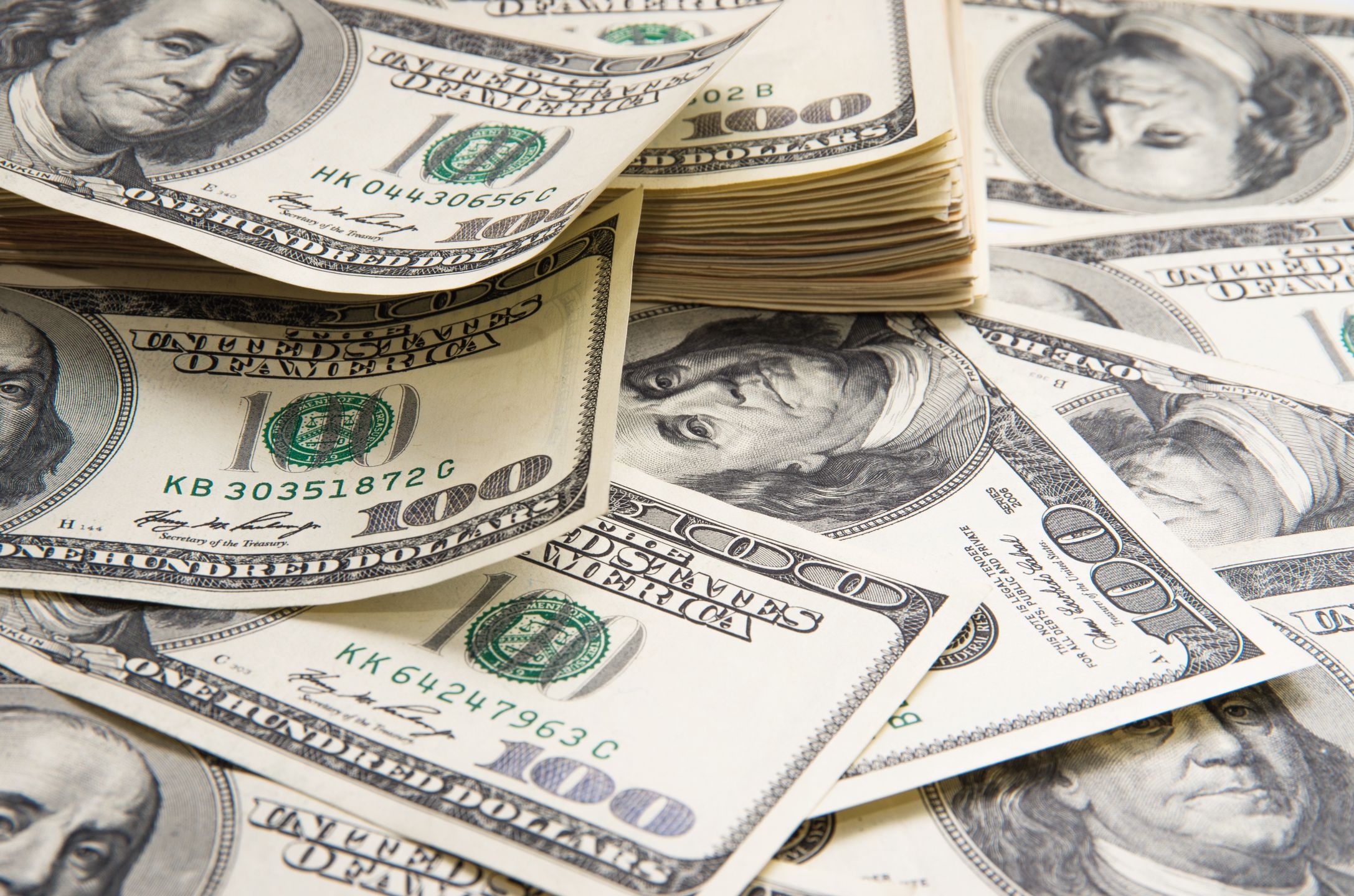 Dolar reaguje na atak Izraela na Iran