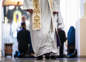 Odebrał majątek, potem zabił. Były proboszcz stanie przed sądem