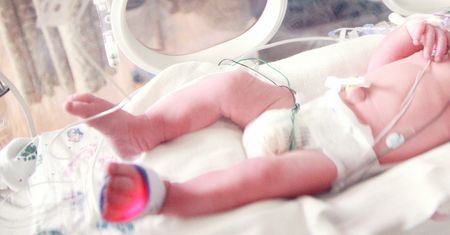 Poród na szkolnej wycieczce. Są informacje o stanie dziecka 13-latki