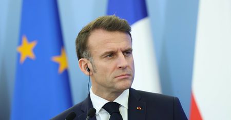 Rozmowy pokojowe blisko? Macron: nowa rola USA