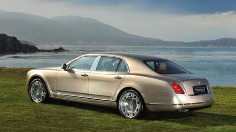 2010-Bentley-Mulsanne-Pebble-Beach-Rear-Angle-1280x960