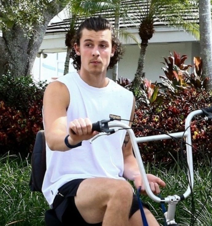 Camila Cabello i Shawn Mendes na rowerowej przejażdżce