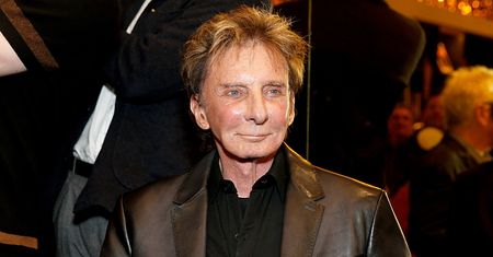 Barry Manilow boi się o swoją przyszłość. "Nie wiem, czy mój głos wróci"