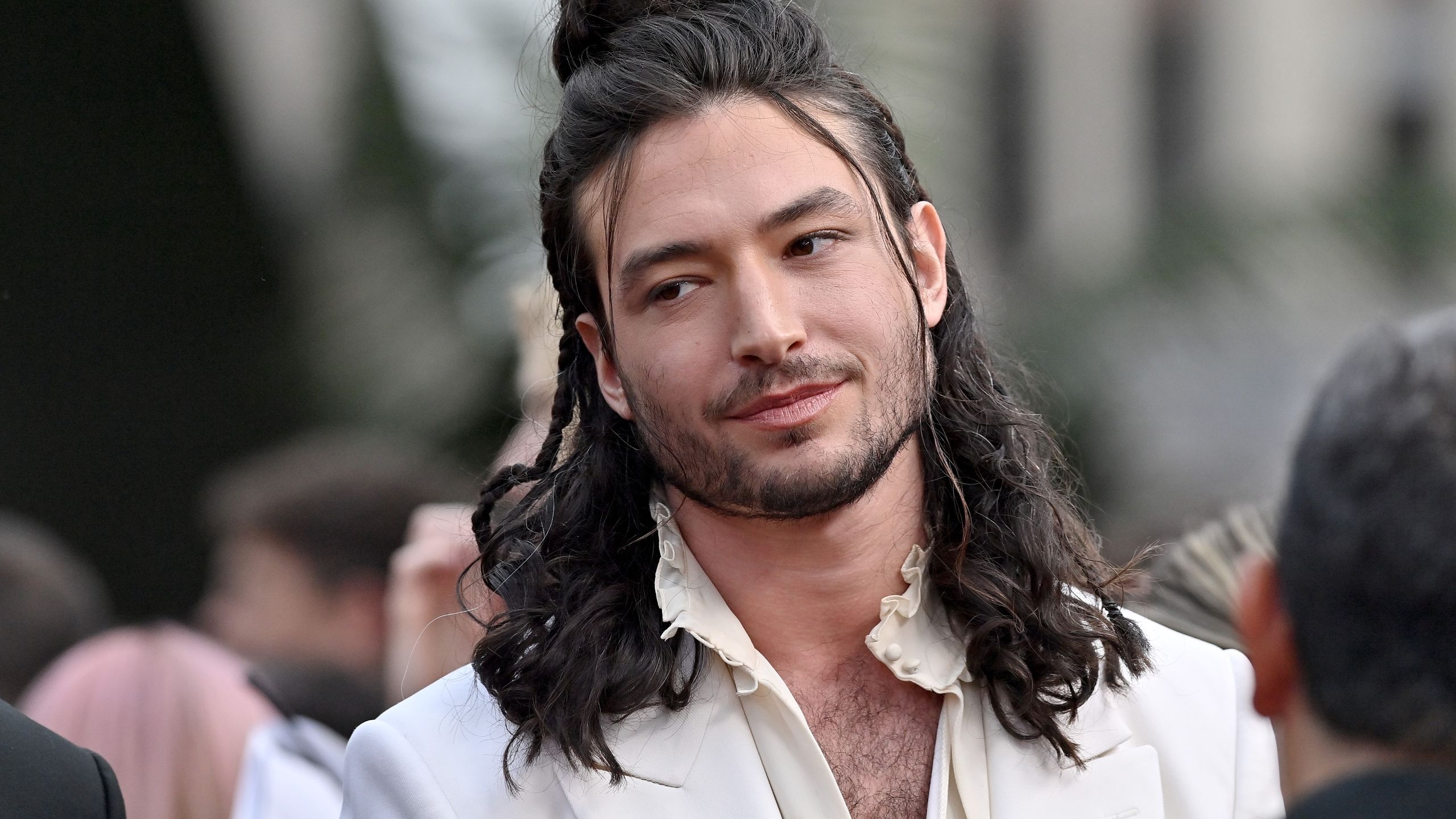Ezra Miller nie kryje radości ws. decyzji sądu