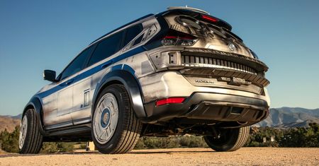 Niecodzienny Nissan X-Trail. Sokół Millenium na czterech kołach