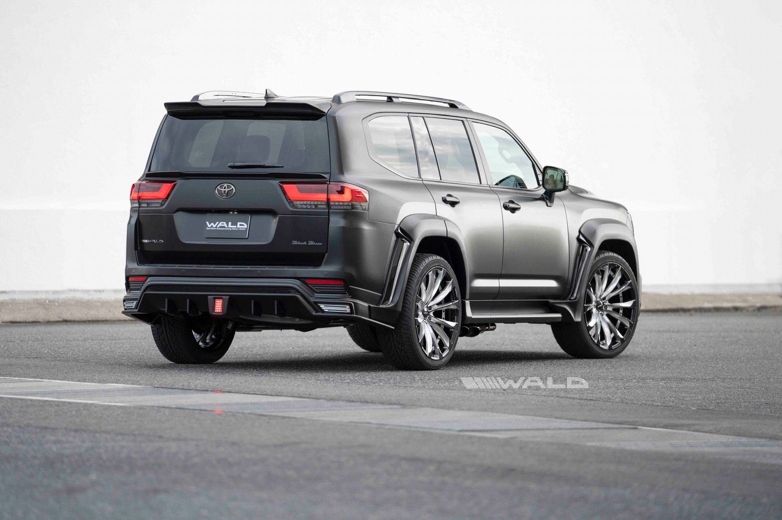 Toyota Land Cruiser Wald International