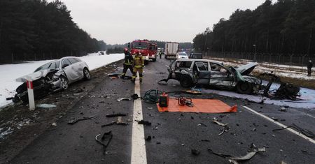 Wypadek na S10 pod Toruniem. Nie żyje jedna osoba