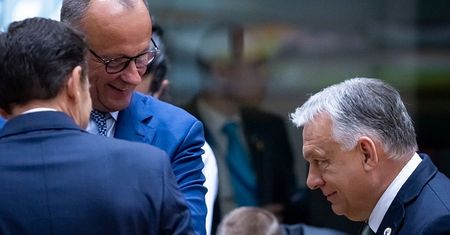 Merz powinien uśmiechnąć się do Orbana? Znany dziennik radzi kanclerzowi